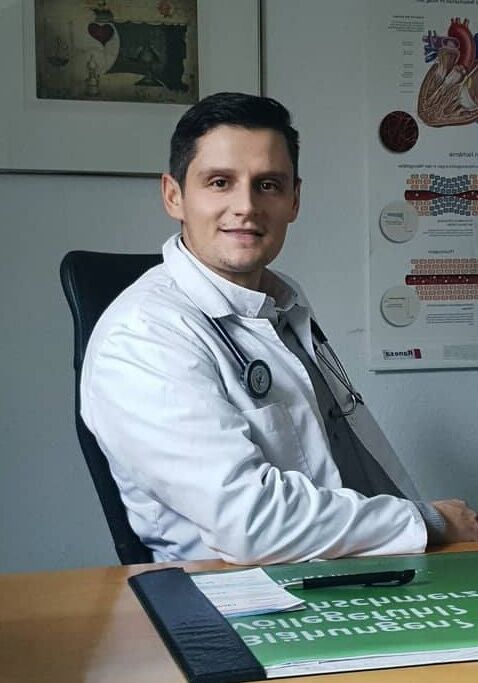 Liječnik Liječnik terapeuta Ivan